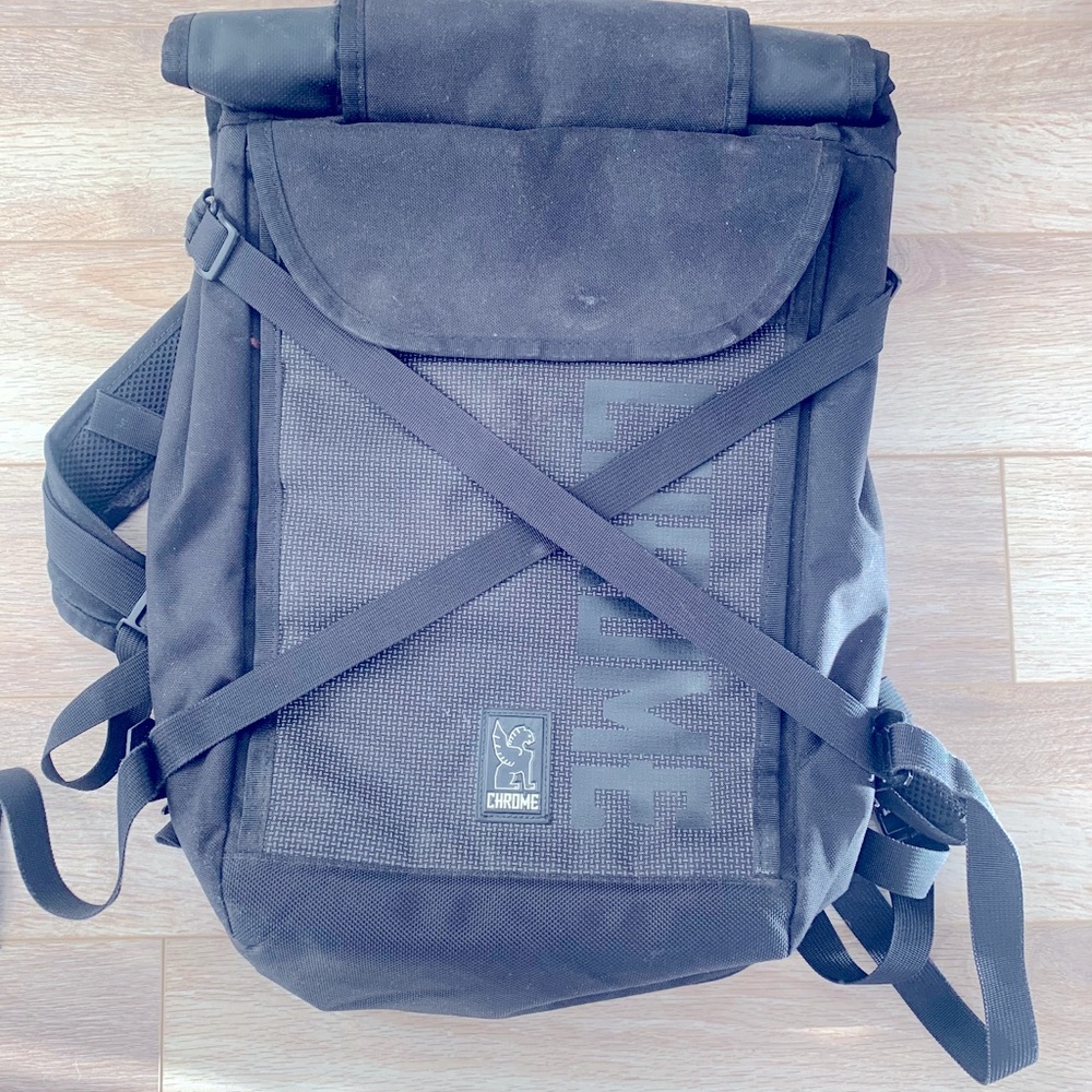 Chrome industries backpack all black